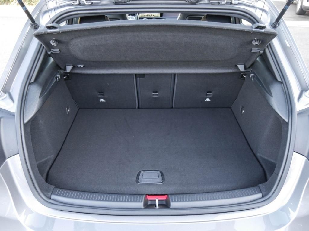 Mercedes-Benz A 250 2021