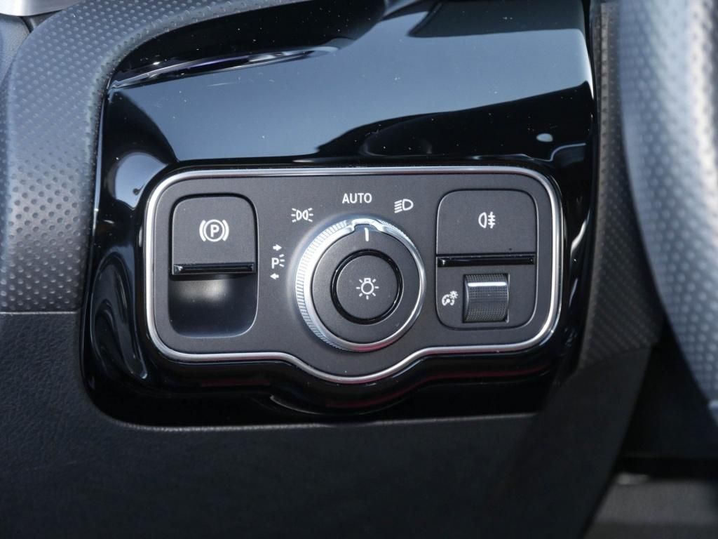 Mercedes-Benz A 250 2021