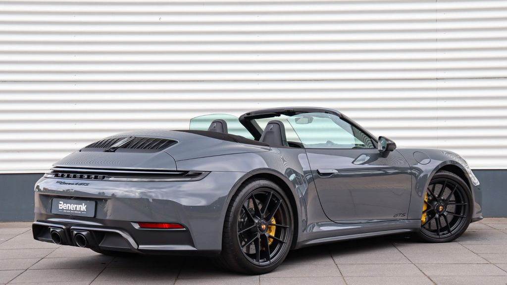 Porsche 992 2025