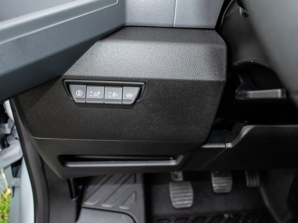 Nissan Interstar 2025