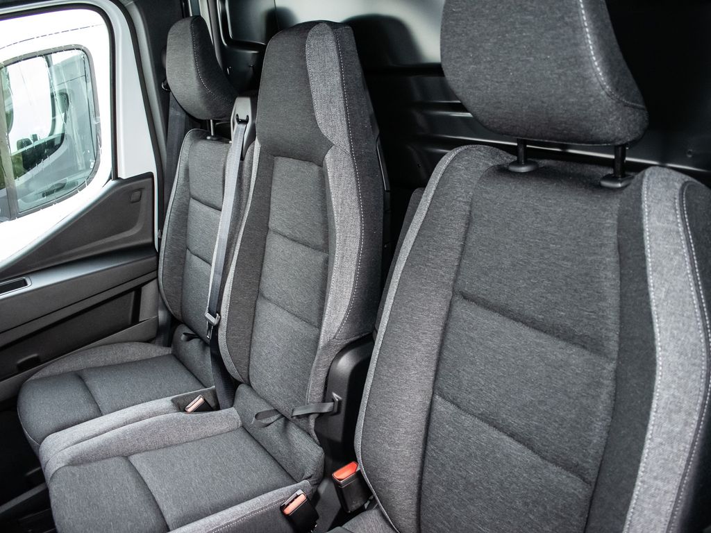 Nissan Interstar 2025