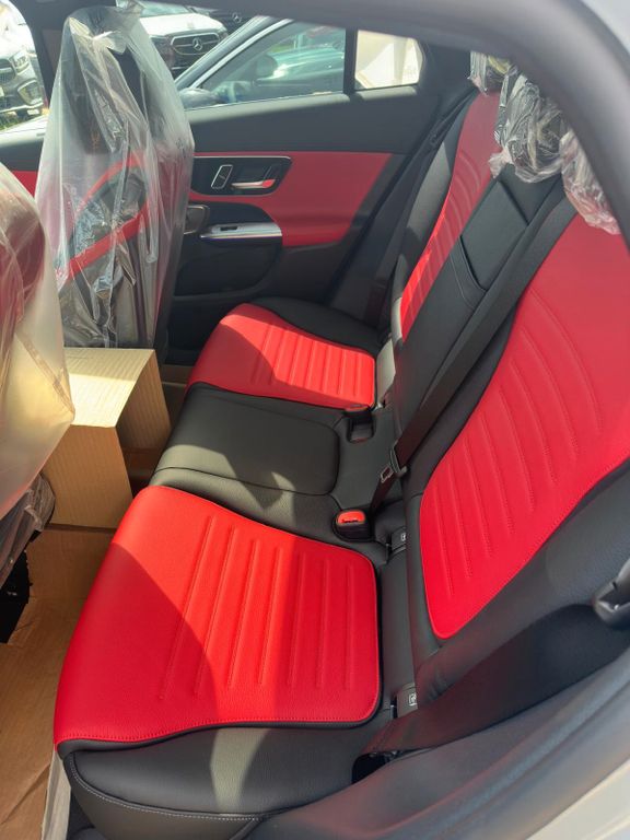 Mercedes-Benz GLC 300 2025