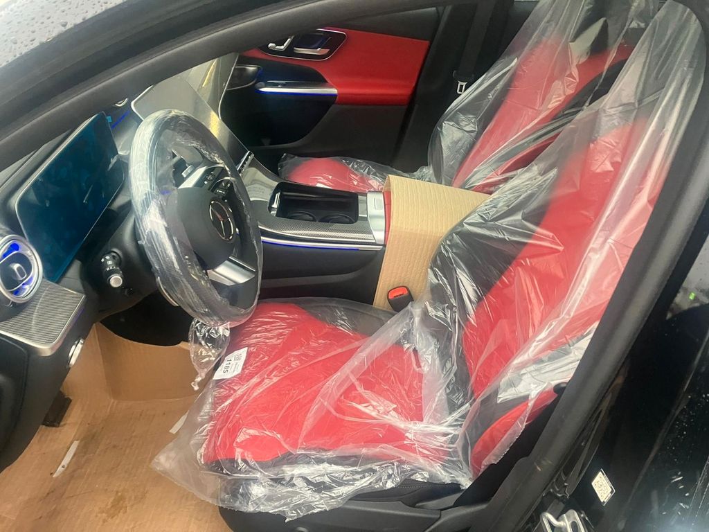 Mercedes-Benz GLC 300 2025