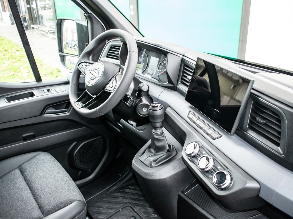 Nissan Interstar 2025