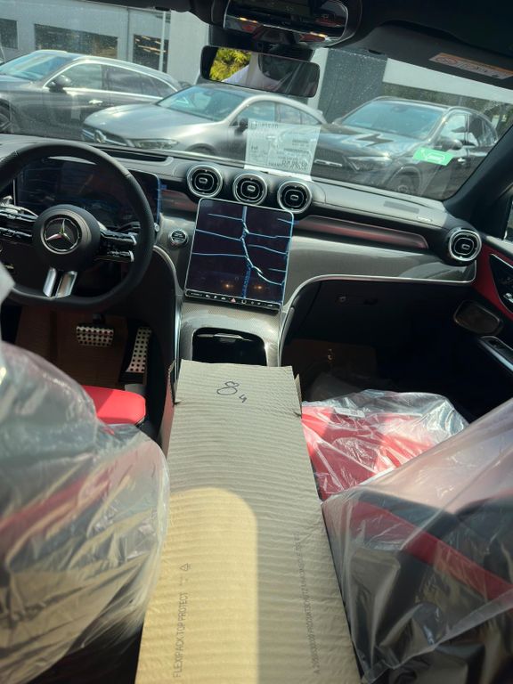 Mercedes-Benz GLC 300 2025