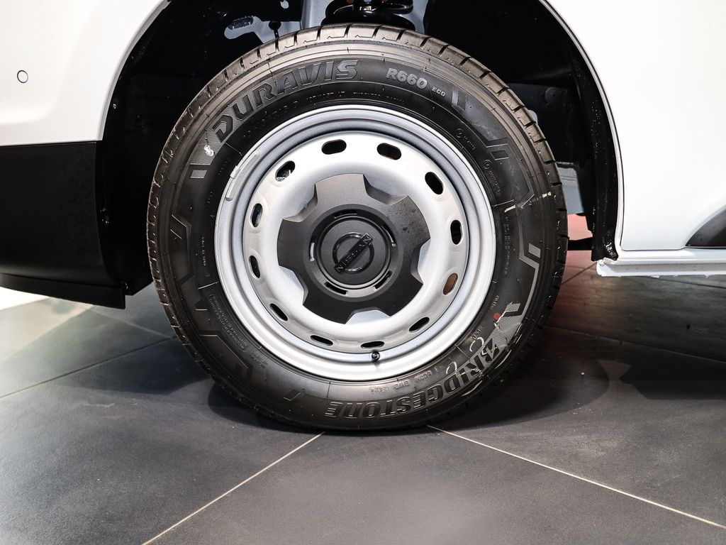 Nissan Primastar 2025