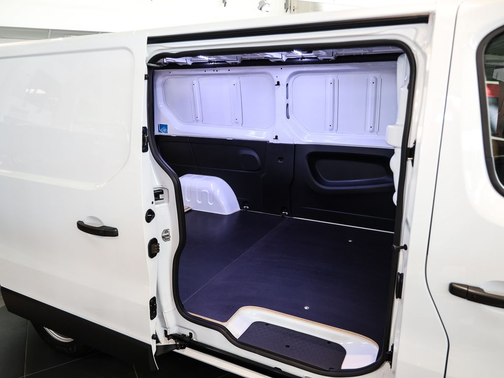 Nissan Primastar 2025