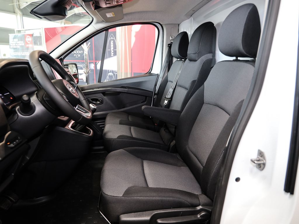 Nissan Primastar 2025