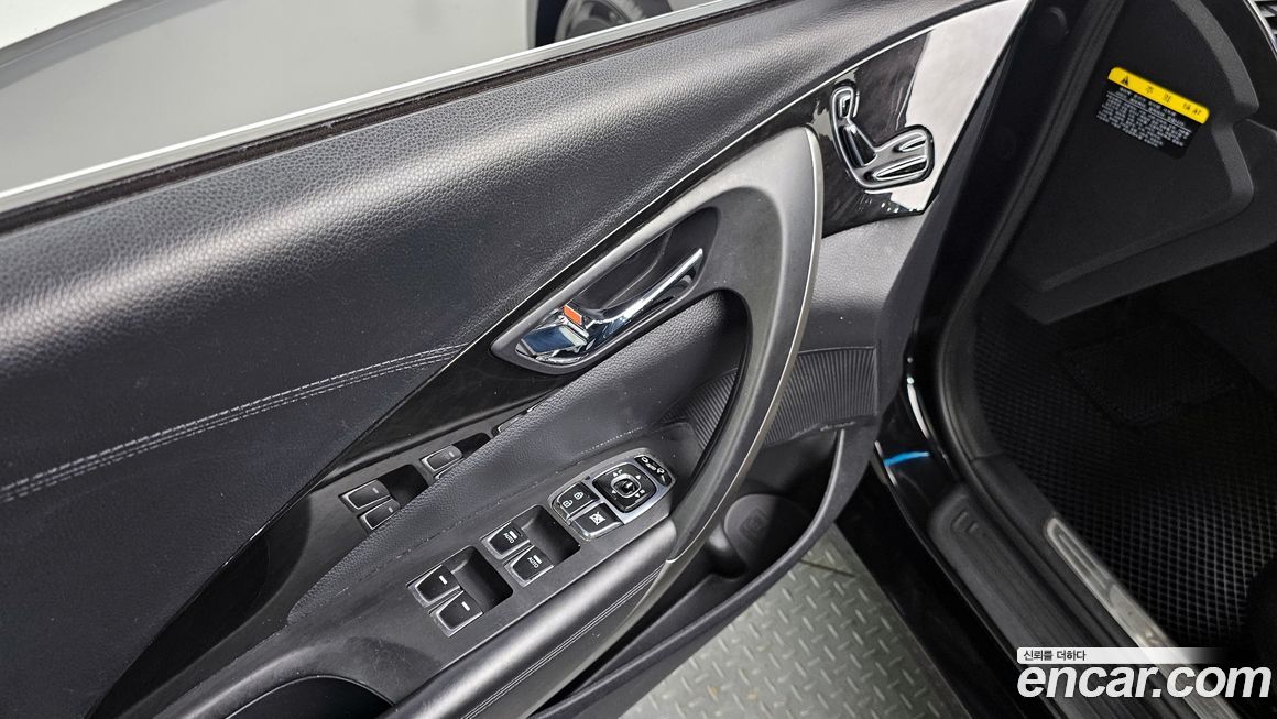 Hyundai Grandeur 2016