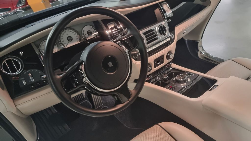 Rolls-Royce Dawn 2018