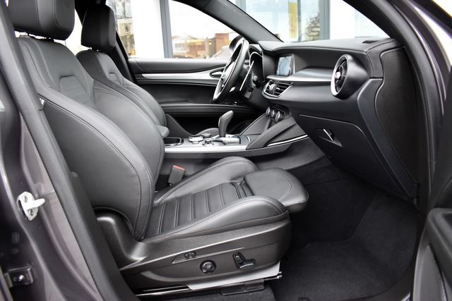 Alfa Romeo Stelvio 2024