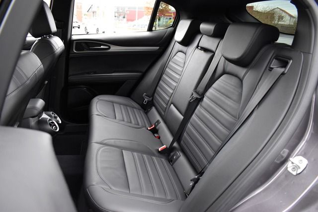 Alfa Romeo Stelvio 2024