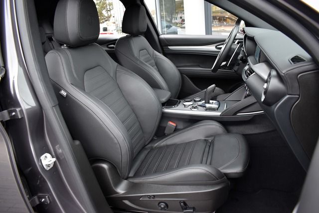 Alfa Romeo Stelvio 2024