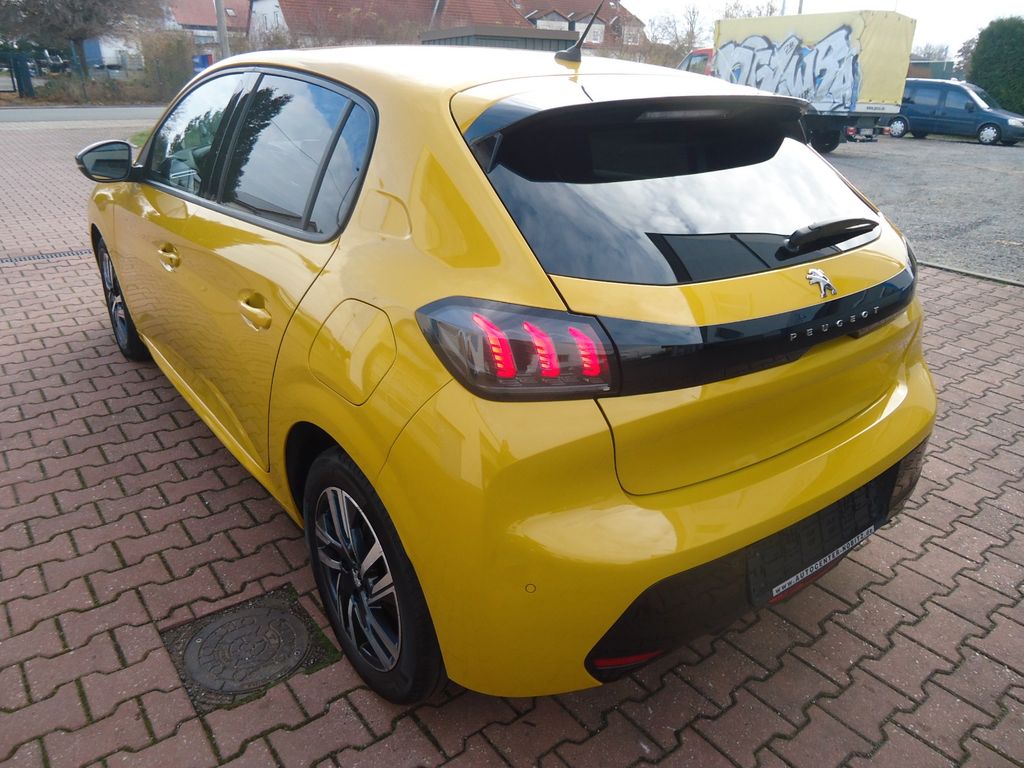 Peugeot 208 2022