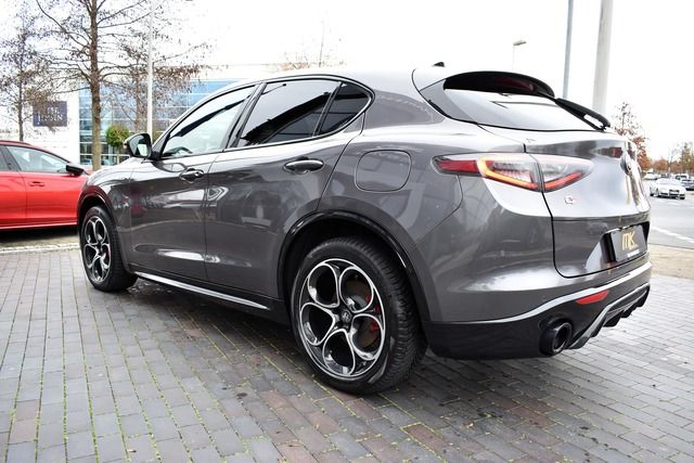 Alfa Romeo Stelvio 2024