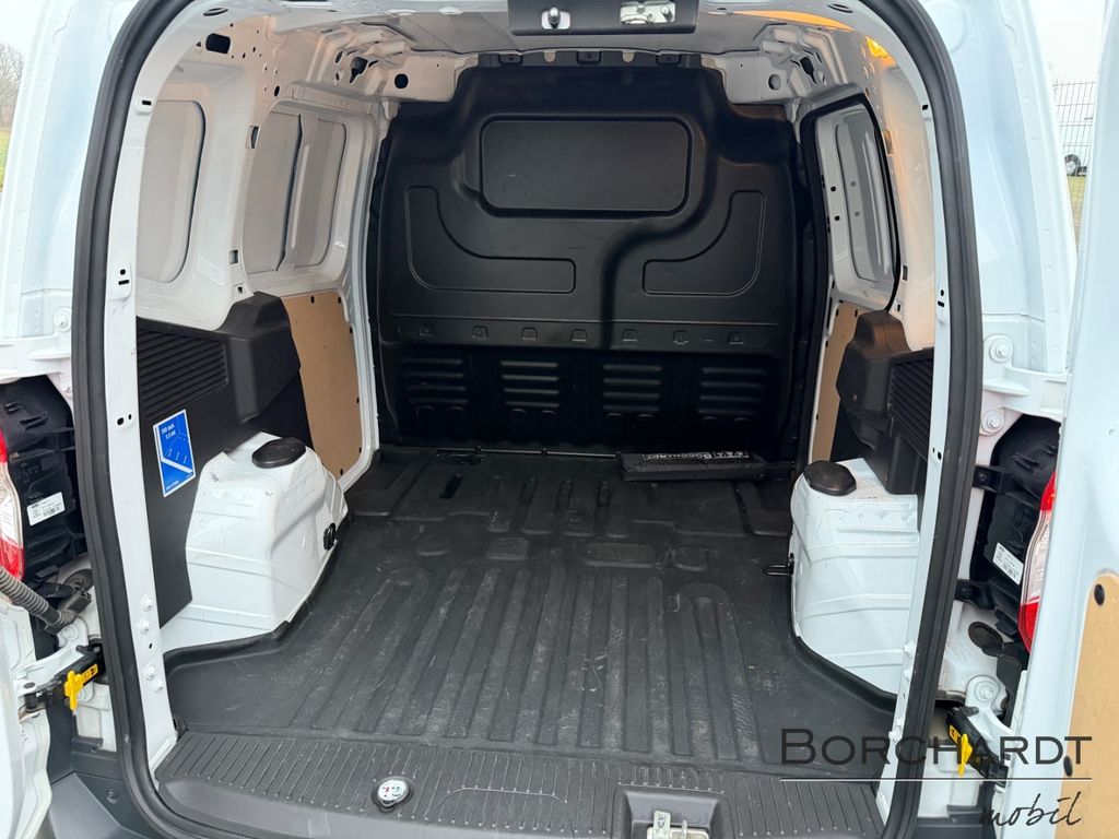 Ford Transit Courier 2023