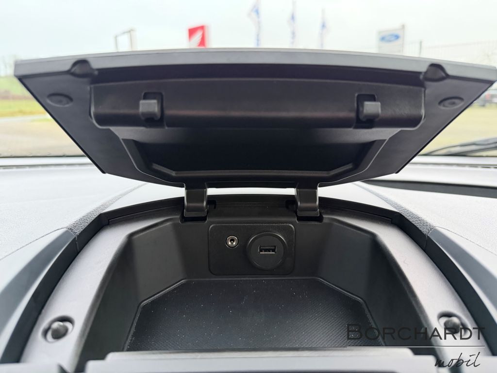 Ford Transit Courier 2023