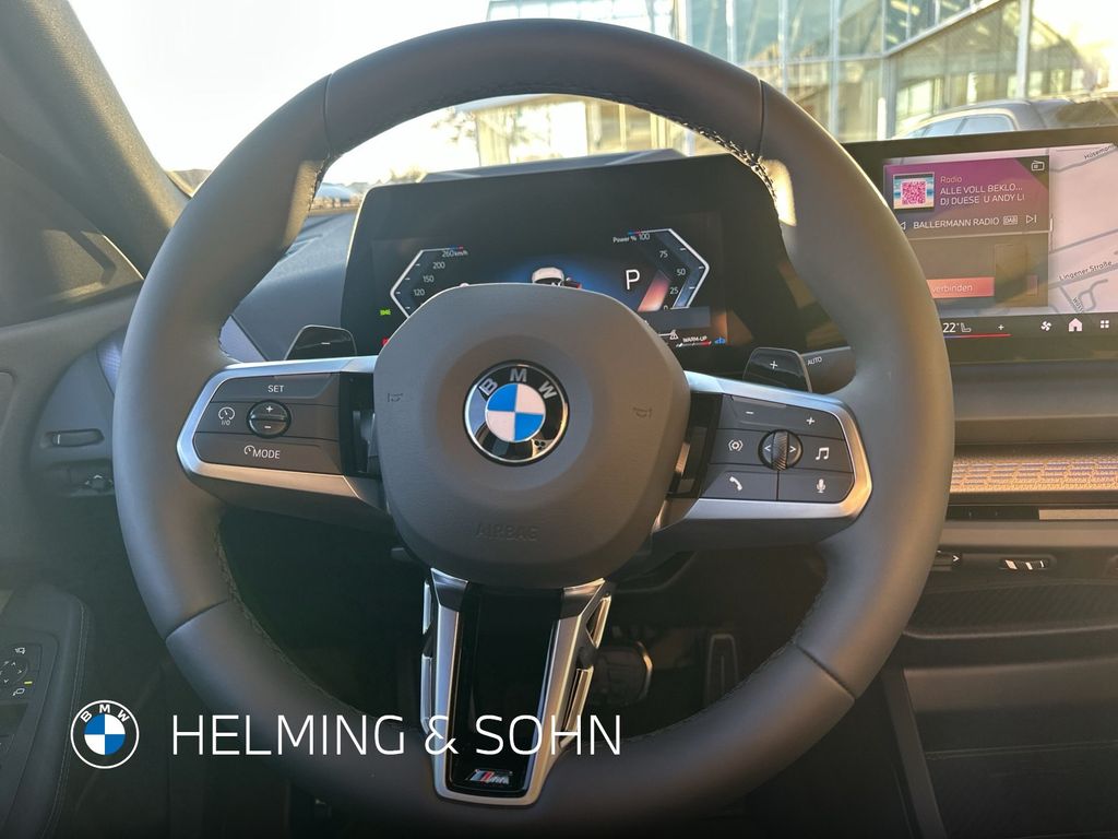 BMW 220 2025