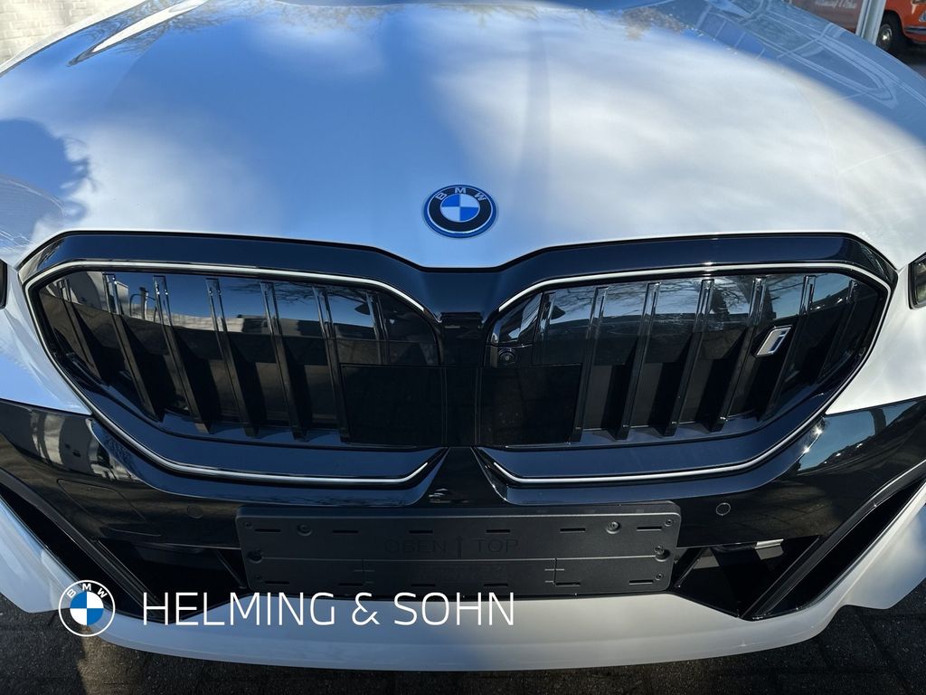 BMW i5 2025