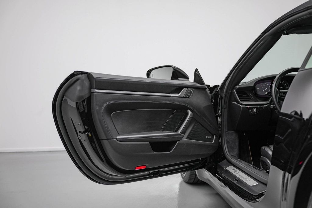 Porsche 992 2022