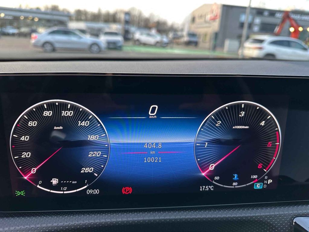 Mercedes-Benz A 220 2025