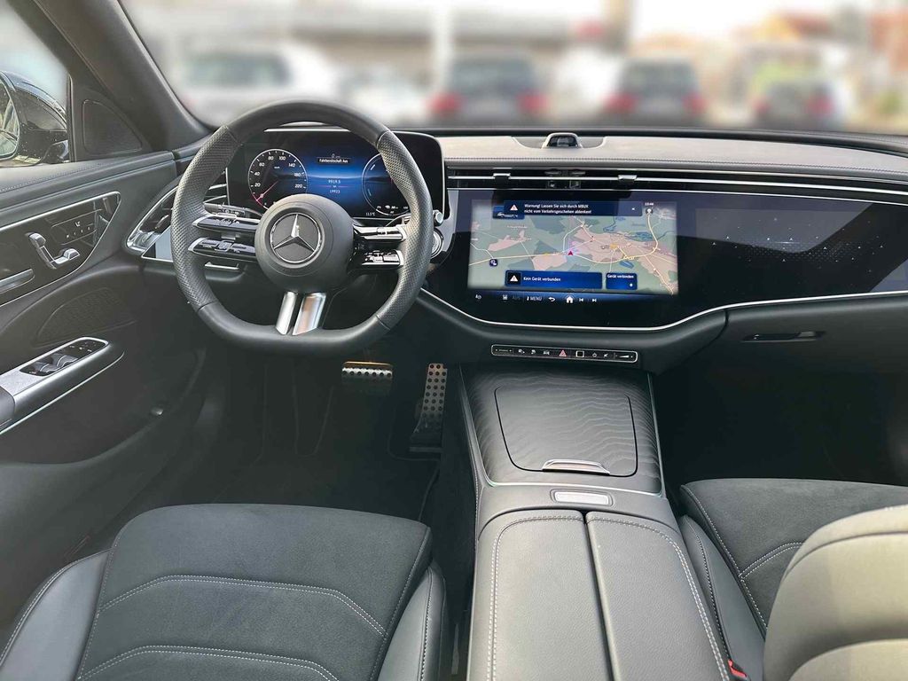 Mercedes-Benz E 300 2025