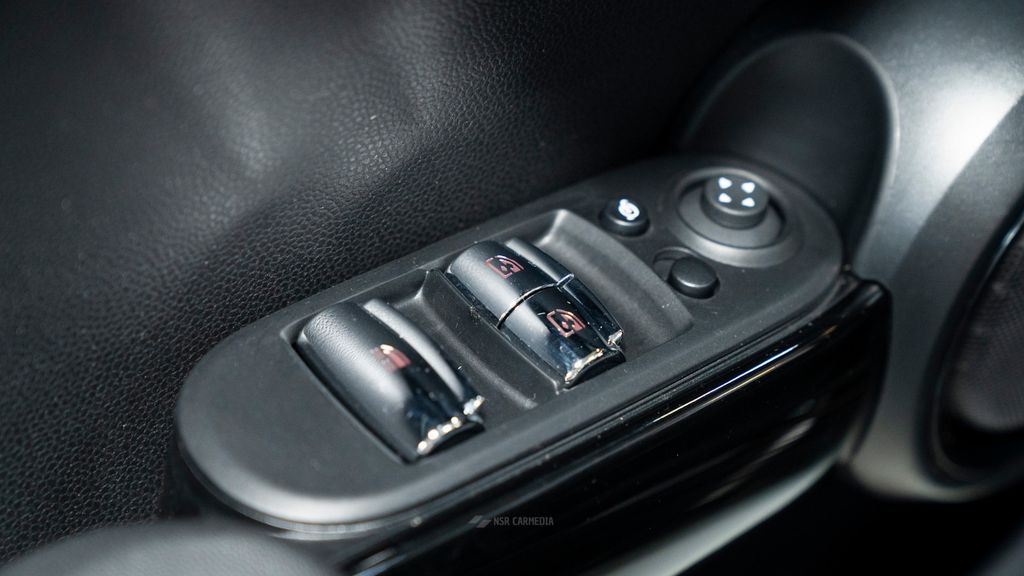 MINI John Cooper Works Cabrio 2022