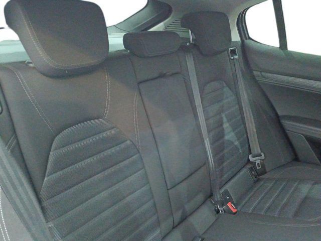 Alfa Romeo Stelvio 2021