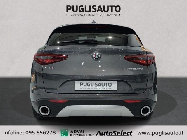 Alfa Romeo Stelvio 2021