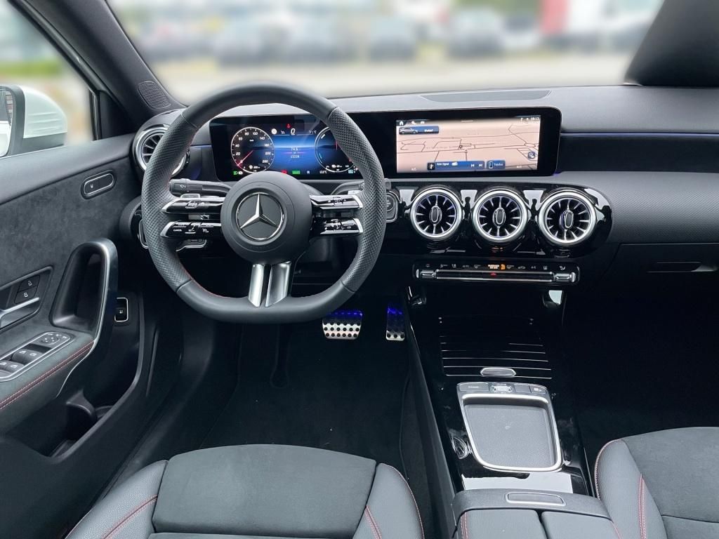 Mercedes-Benz A 250 2024