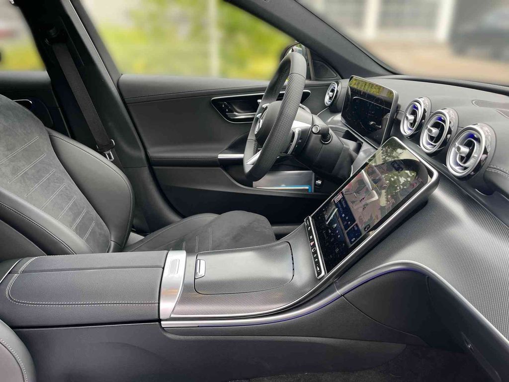 Mercedes-Benz C 220 2025