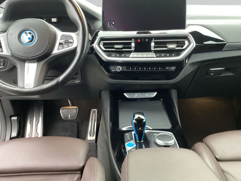 BMW iX3 2022