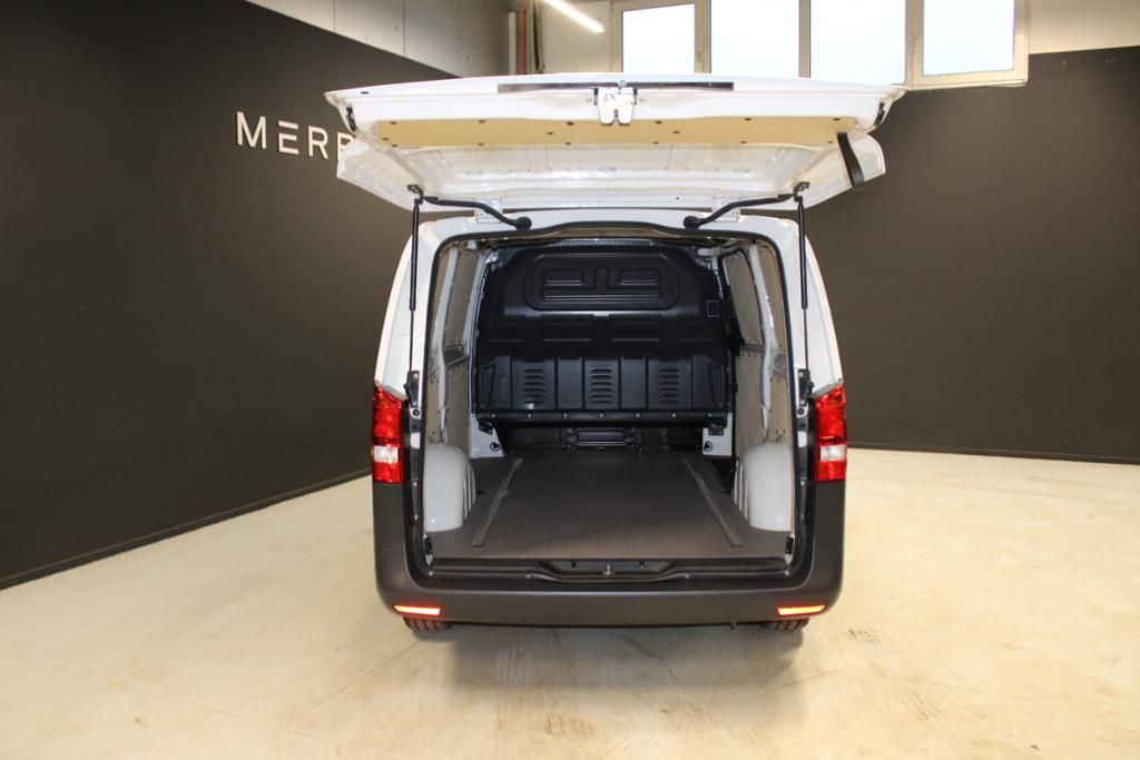 Mercedes-Benz eVito 2021