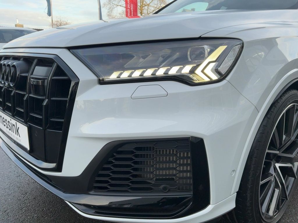 Audi SQ7 2022