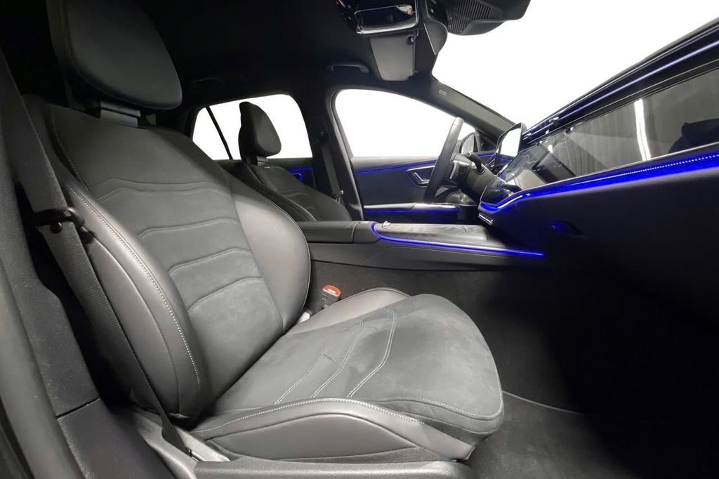 Mercedes-Benz E 300 2025