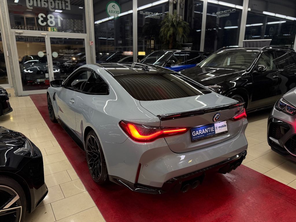 BMW M4 2022