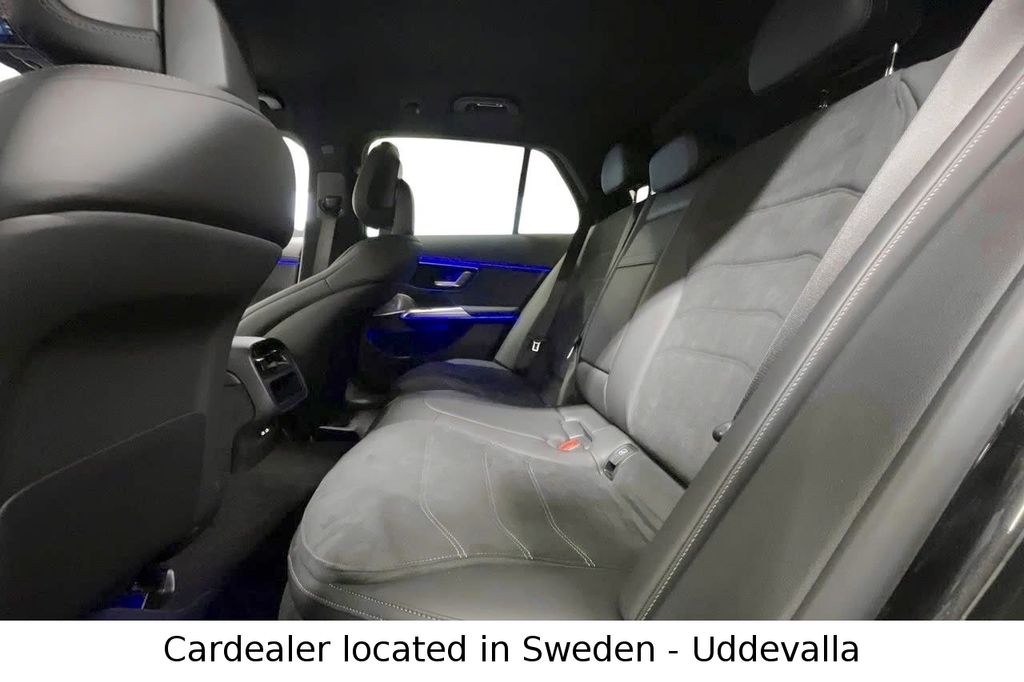 Mercedes-Benz E 300 2025