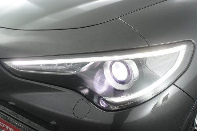 Alfa Romeo Stelvio 2023