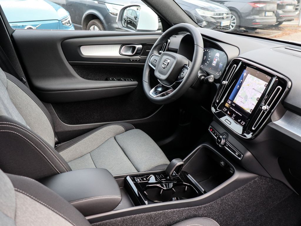 Volvo XC40 2023