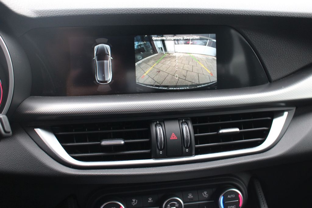 Alfa Romeo Stelvio 2023