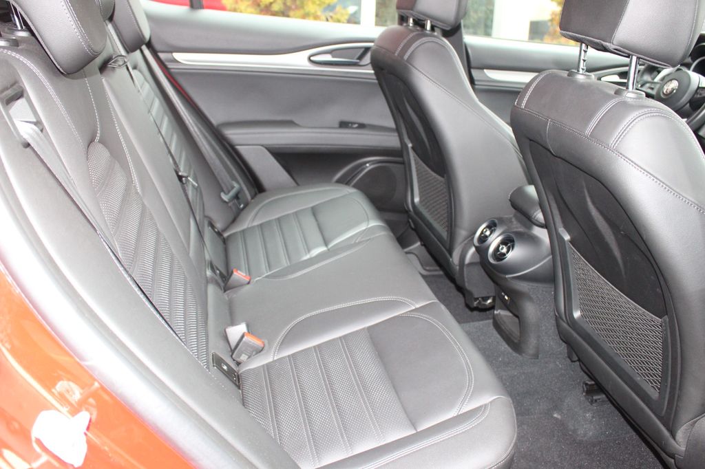 Alfa Romeo Stelvio 2023