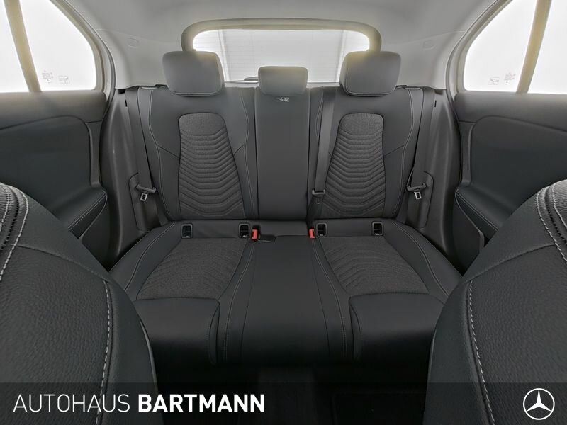 Mercedes-Benz A 250 2025