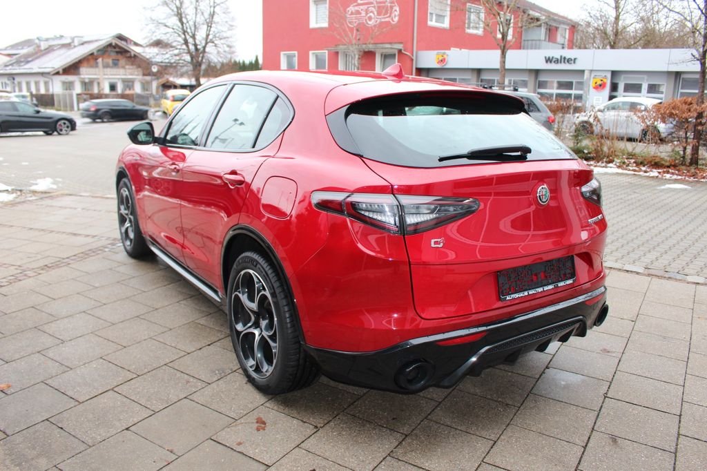 Alfa Romeo Stelvio 2023