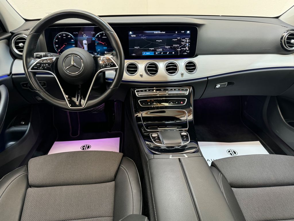 Mercedes-Benz E 300 2022