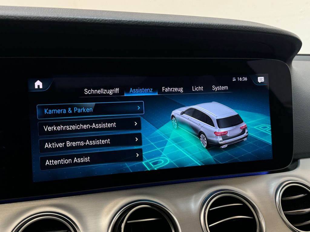 Mercedes-Benz E 300 2022