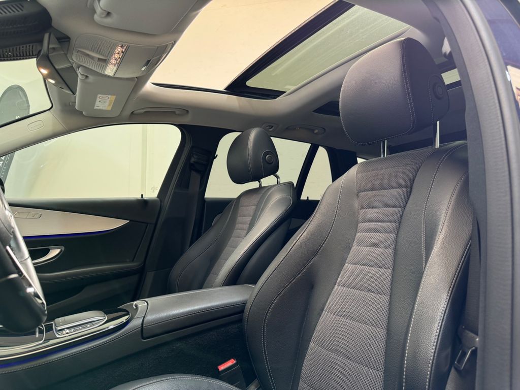 Mercedes-Benz E 300 2022