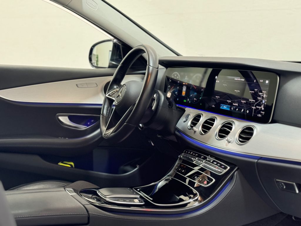 Mercedes-Benz E 300 2022