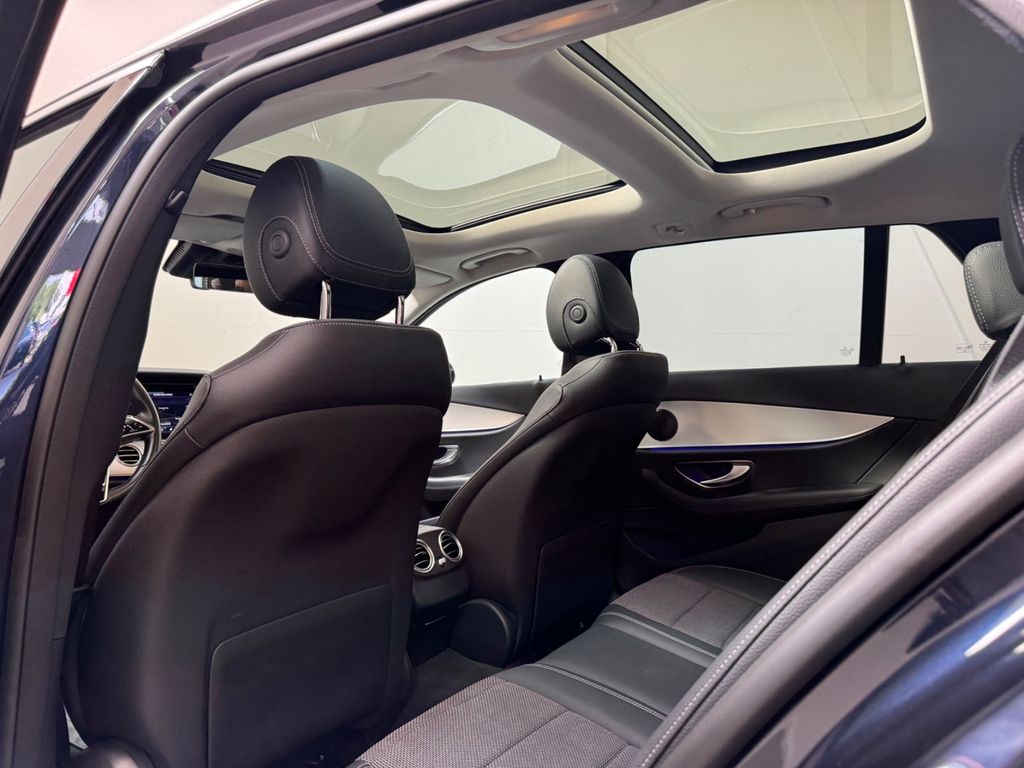 Mercedes-Benz E 300 2022