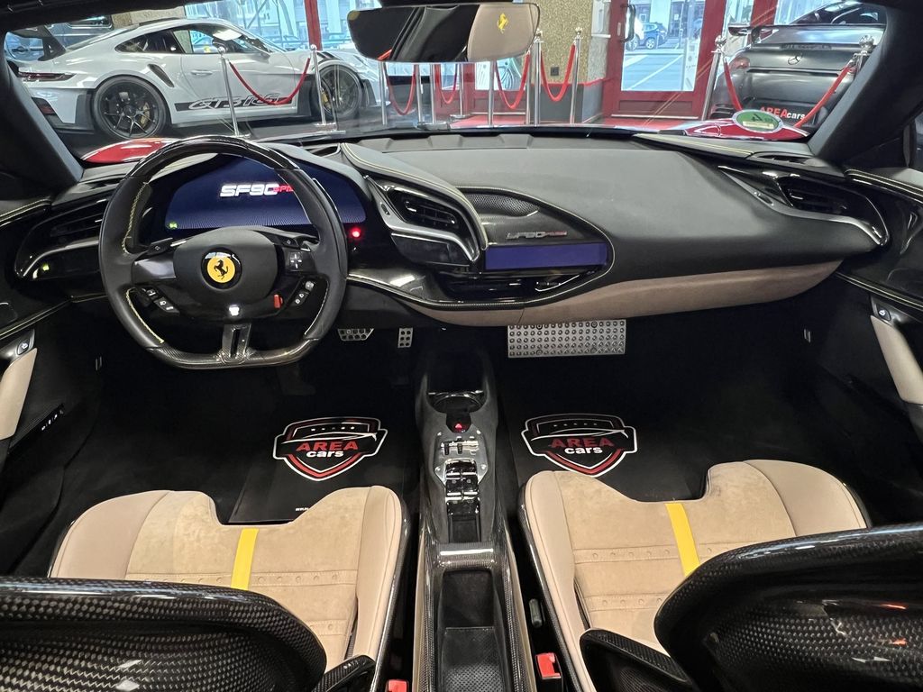 Ferrari SF90 2025