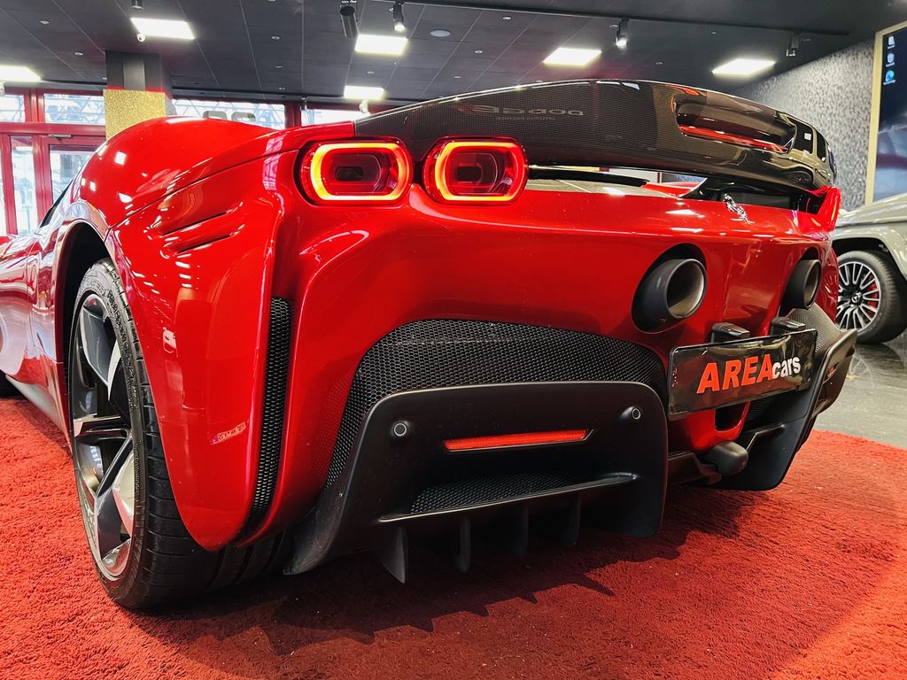 Ferrari SF90 2025